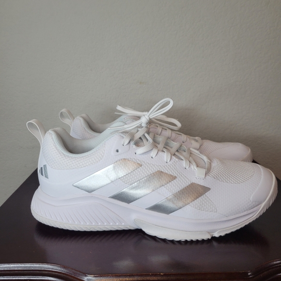 adidas | Shoes | Adidas Womens White And Silver Sneakers | Poshmark